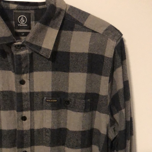 Volcom flannel - Picture 3 of 4